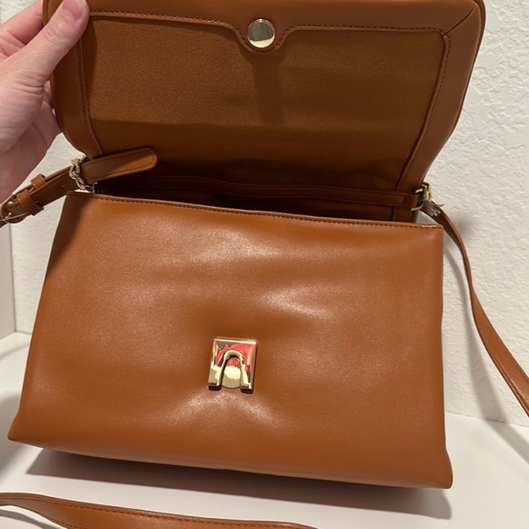 A New Day Plaid Crossbody Bag With Gold Chain - Picture 4 of 16